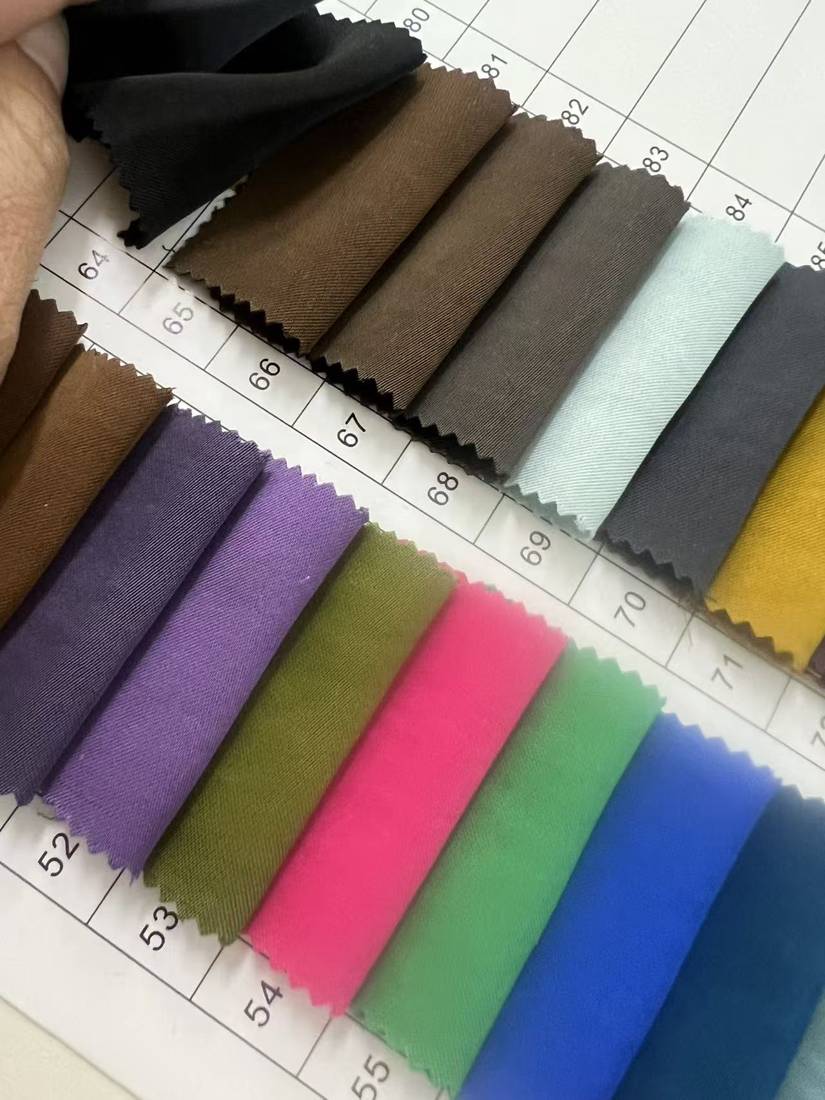 Air-jet Acetate Satin — paparan 2